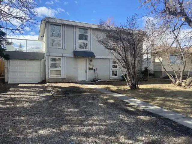 4 Bedroom Apartment Calgary AB 104875866