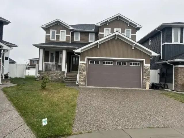 4 Bedroom Apartment Calgary AB 105378245