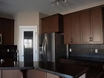 4 Bedroom Apartment Edmonton AB 103487291