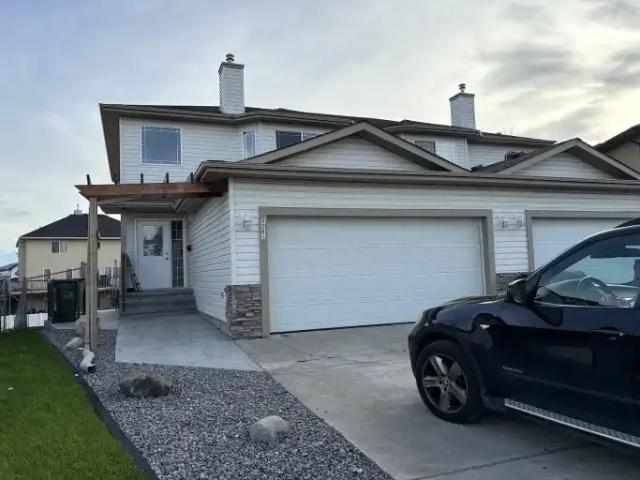 4 Bedroom Apartment Edmonton AB 105071468