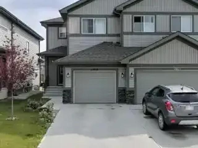 4 Bedroom Apartment Edmonton AB 105377741