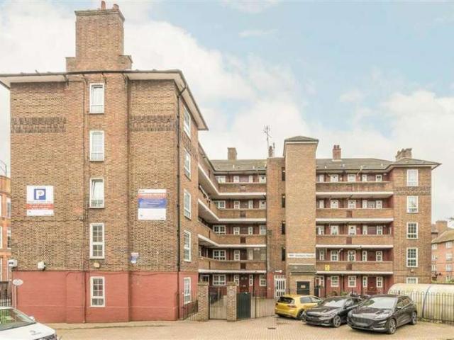 4 Bedroom Apartment Flat