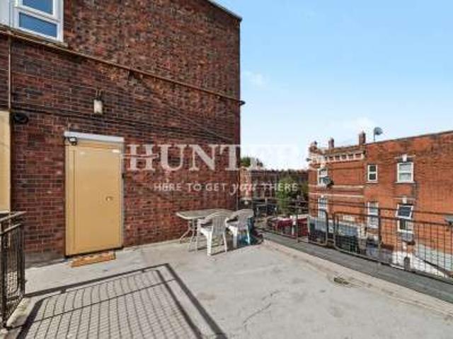 4 Bedroom Apartment Flat