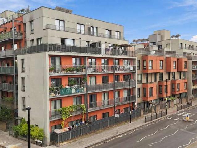 4 Bedroom Apartment Flat