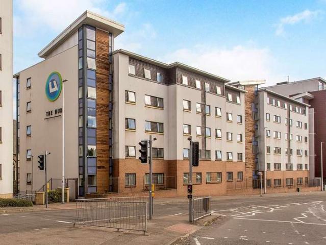 4 Bedroom Apartment Flat