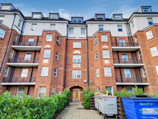 4 Bedroom Apartment Flat