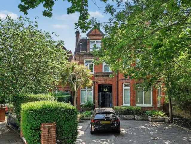 4 Bedroom Apartment Flat