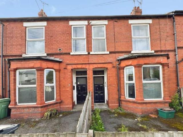 4 Bedroom Apartment Flat