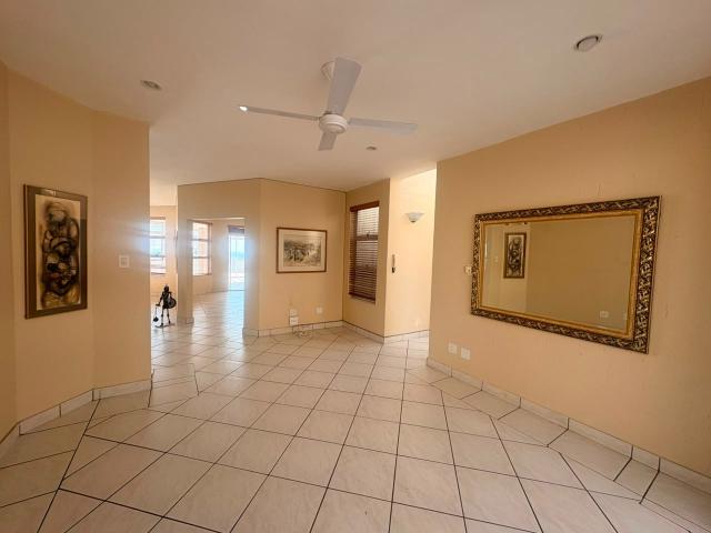 4 Bedroom Apartment / Flat For Sale in Bedford Park