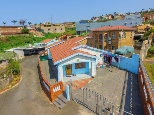 4 Bedroom Apartment / Flat For Sale in Lotus Park
