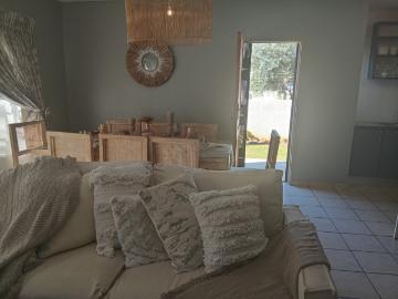 4 Bedroom Apartment / Flat For Sale in Montana