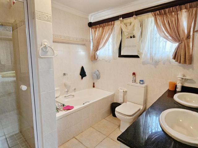 4 Bedroom Apartment / Flat For Sale in Margate