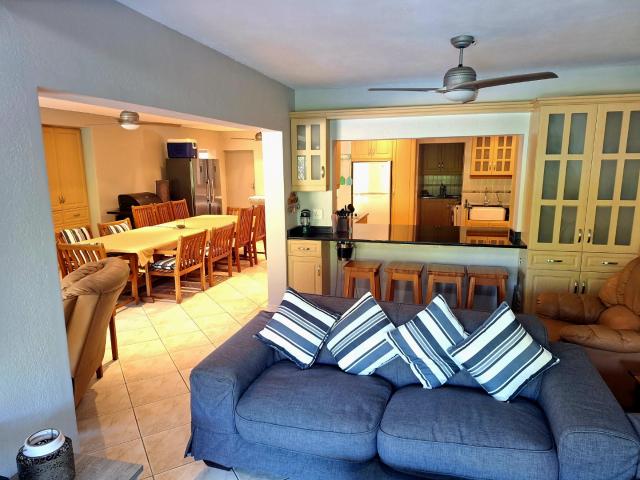 4 Bedroom Apartment / Flat For Sale in Shelly Beach