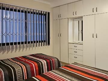 4 Bedroom Apartment / Flat For Sale in St Michaels On Sea