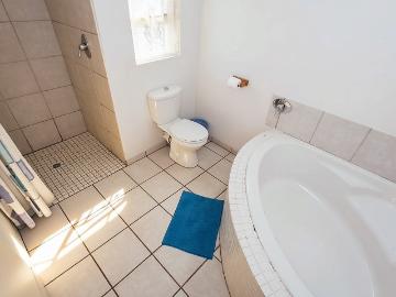 4 Bedroom Apartment / Flat For Sale in Ramsgate