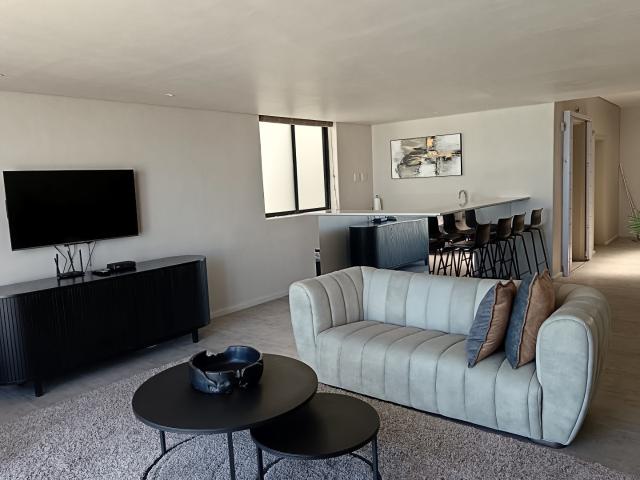 4 Bedroom Apartment / Flat For Sale in Waves Edge