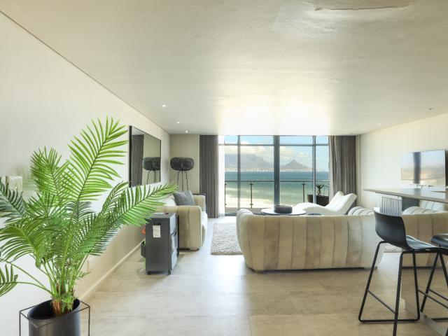 4 Bedroom Apartment / Flat For Sale in Table View