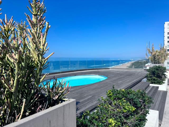 4 Bedroom Apartment / Flat For Sale in Umhlanga Central