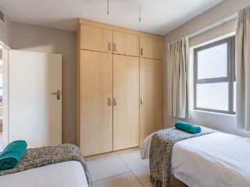 4 Bedroom Apartment / Flat For Sale in Umhlanga Central