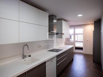 4 Bedroom apartment for rent in Majadahonda, Madrid