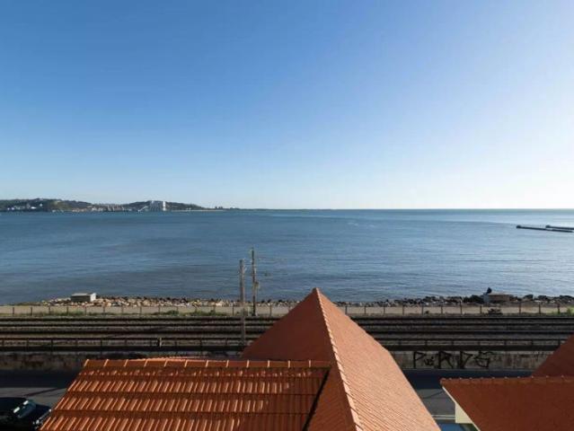 4 bedroom apartment for rent in Oeiras