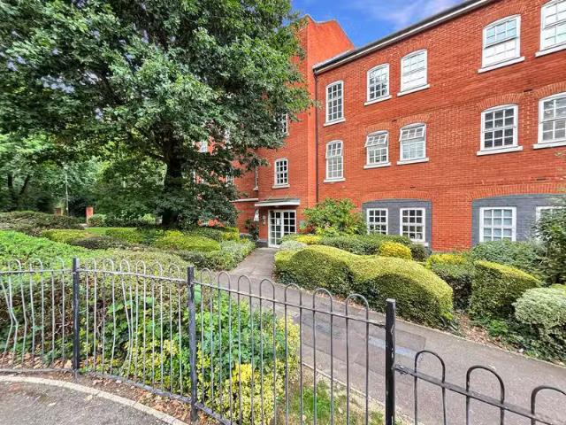 4 bedroom apartment for rent in Albany Gardens, Colchester, CO2