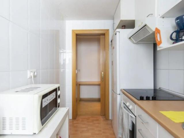 4 bedroom apartment for rent in Aluche, perfect for professionals and students