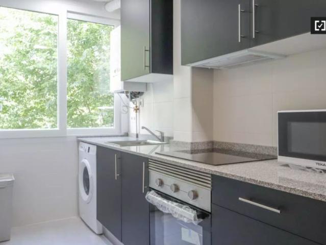 4 bedroom apartment for rent in Aluche perfect for professionals and students