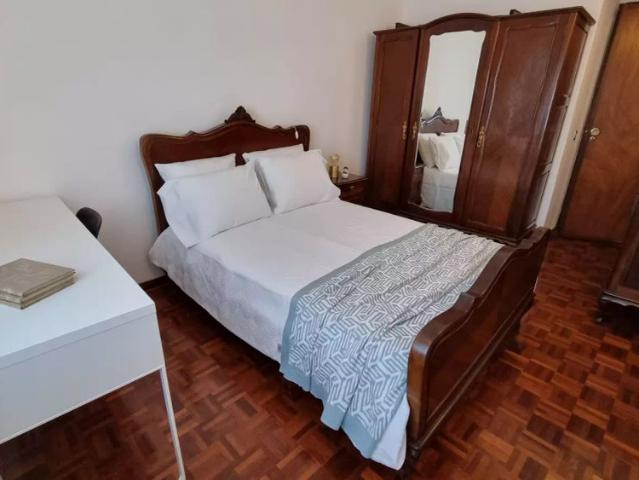 4 bedroom apartment for rent in Coimbra. Professionals and students allowed