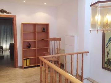 4 bedroom apartment for rent in Daimús, bills included