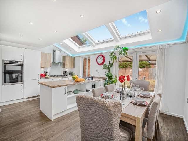 4 bedroom apartment for rent in Irwell Riverside