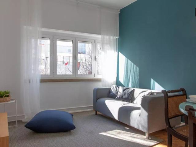 4 bedroom apartment for rent in Lisbon, perfect for professionals