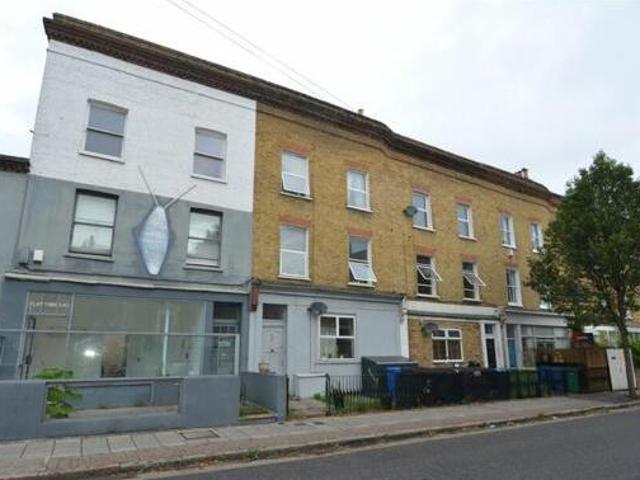 4 Bedroom Apartment For Rent In Peckham Rye, London