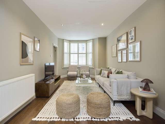 4 bedroom apartment for rent in Stanley, London