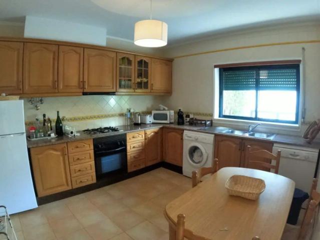 4 bedroom apartment for rent in Silves