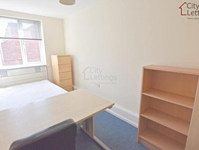 4 bedroom apartment for sale in Radford Road, Nottingham, NG7