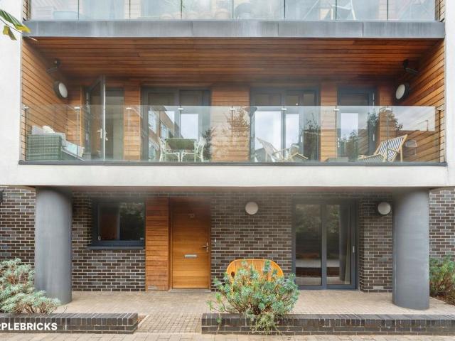 4 bedroom apartment for sale