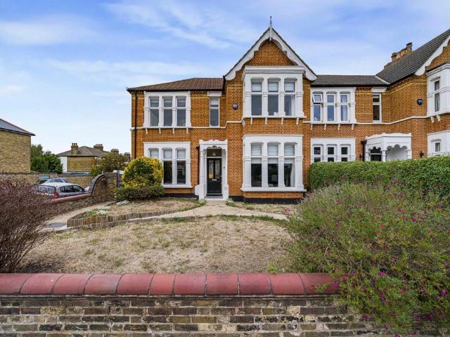 4 bedroom apartment for sale