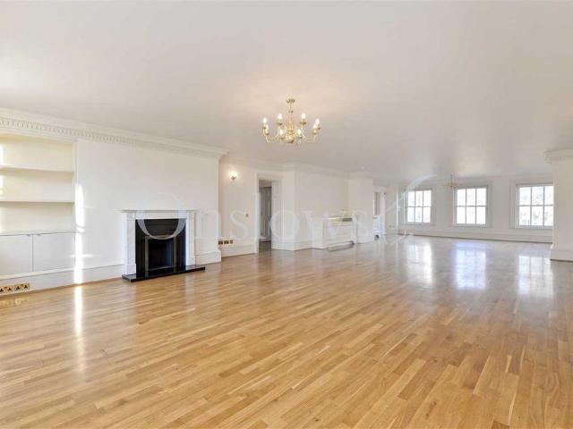 4 bedroom apartment for sale