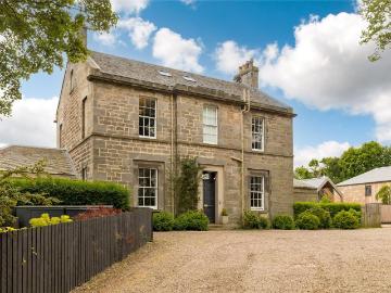 4 bedroom apartment for sale