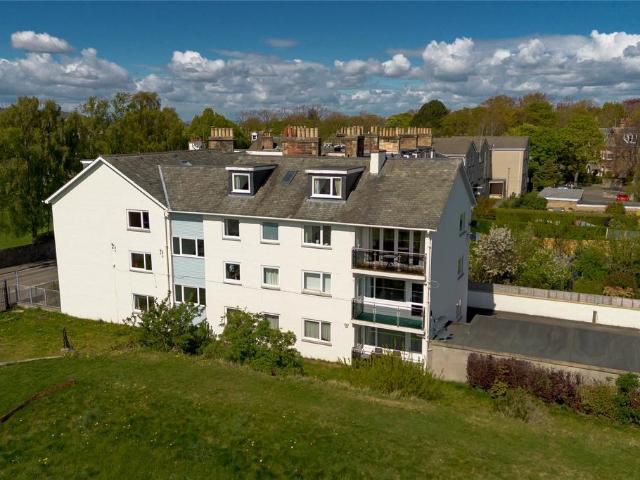 4 bedroom apartment for sale