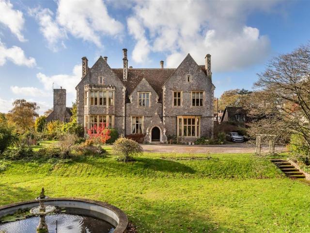 4 bedroom apartment for sale