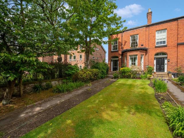 4 bedroom apartment for sale