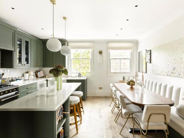4 bedroom apartment for sale