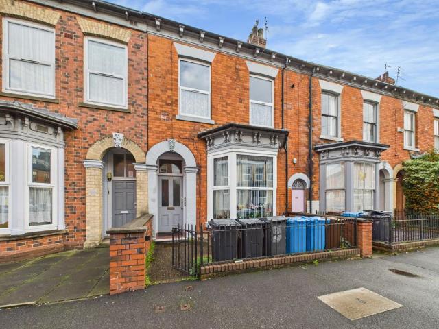 4 bedroom apartment for sale