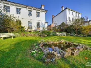 4 bedroom apartment for sale