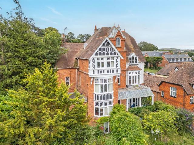 4 bedroom apartment for sale
