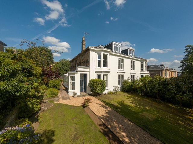 4 bedroom apartment for sale