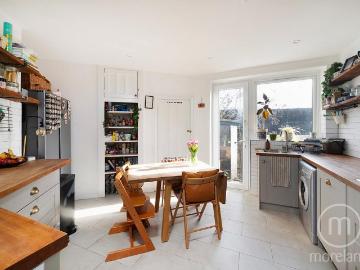 4 bedroom apartment for sale