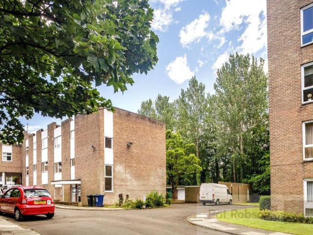 4 bedroom apartment for sale
